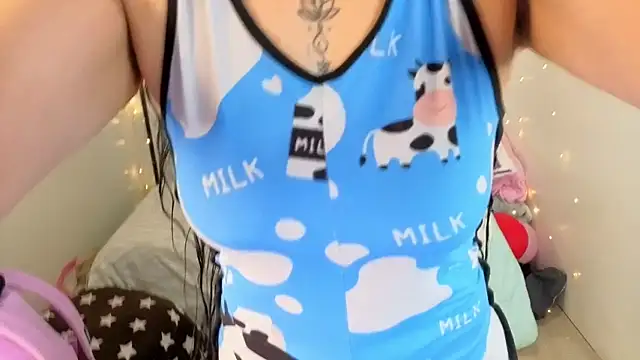 lizha milf online show from 03/12/26, 05:30