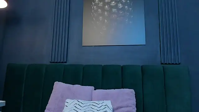 scarlet edwars online show from 09/27/25, 06:57