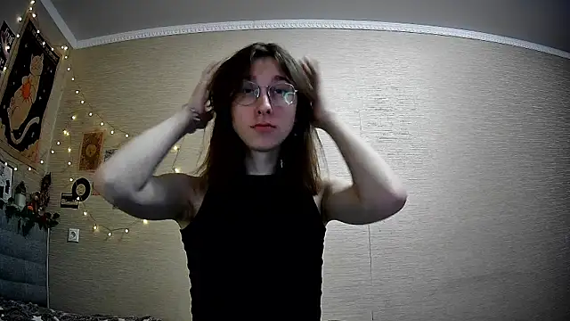 Snapshot of tangerine4dreams chatting on 02/09/25, 07:49 tangerine4dreams online show from 02/09/25, 07:49