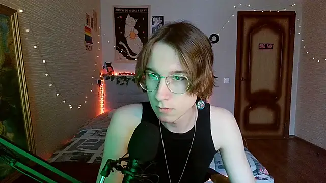 Snapshot of tangerine4dreams chatting on 02/23/25, 10:28 tangerine4dreams online show from 02/23/25, 10:28