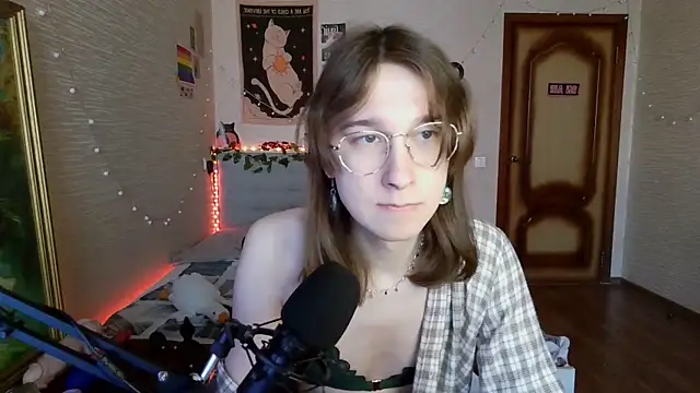 Snapshot of tangerine4dreams chatting on 03/01/25, 09:07 tangerine4dreams online show from 03/01/25, 09:07