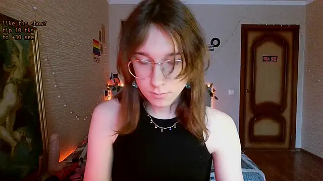 Snapshot of tangerine4dreams chatting on 03/08/25, 07:49 tangerine4dreams online show from 03/08/25, 07:49