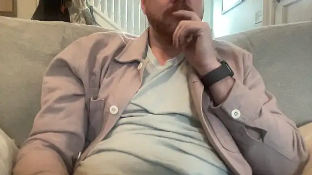 Snapshot of bottombearishguy chatting on 02/06/25, 06:24 bottombearishguy online show from 02/06/25, 06:24