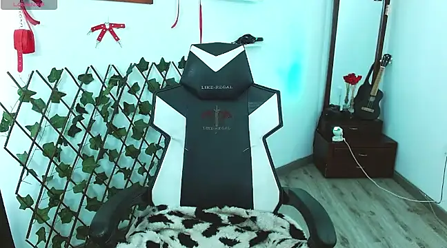 imcleo xoxo online show from 02/25/25, 01:39