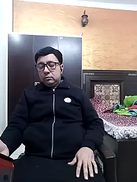 Snapshot of innocentboy1987 chatting on 03/03/25, 08:49 innocentboy1987 online show from 03/03/25, 08:49