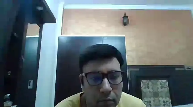 Snapshot of innocentboy1987 chatting on 03/20/25, 08:42 innocentboy1987 online show from 03/20/25, 08:42