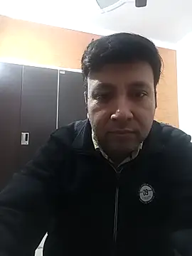 Snapshot of innocentboy1987 chatting on 12/05/25, 08:12 innocentboy1987 online show from 12/05/25, 08:12