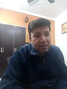 Snapshot of innocentboy1987 chatting on 12/15/25, 06:06 innocentboy1987 online show from 12/15/25, 06:06