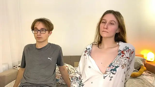 Snapshot of Sabrinaanddaniel chatting on 03/18/25, 12:16 Sabrinaanddaniel online show from 03/18/25, 12:16