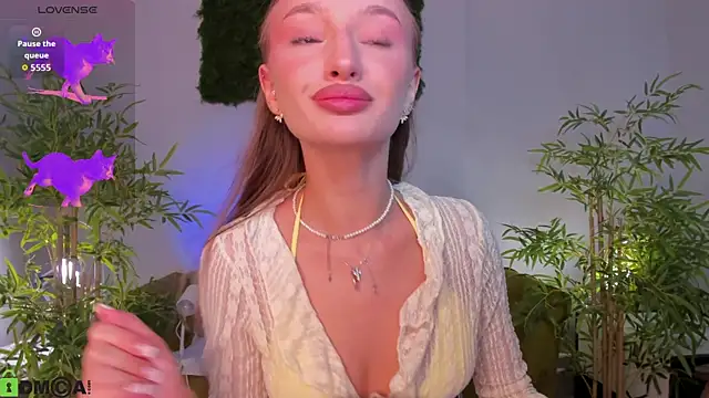 miiss  lulu online show from 06/26/26, 01:10