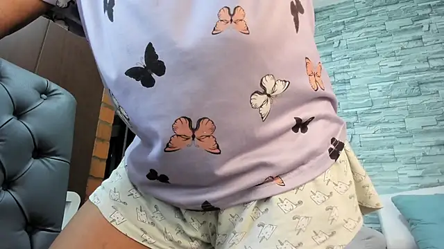 nicollesofia2 online show from 03/01/25, 08:53