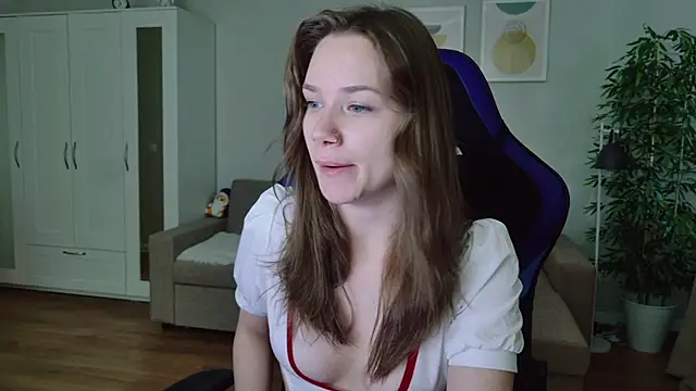 Snapshot of alexa_feels_ chatting on 06/28/26, 04:24 alexa feels online show from 06/28/26, 04:24