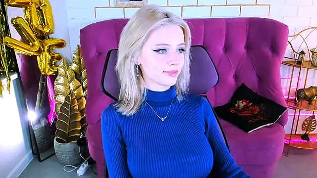 LeonaStane online show from 11/20/25, 05:56