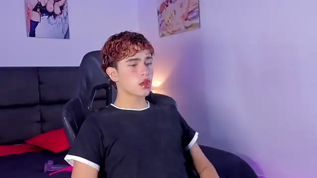 Aiiden 15 online show from 09/12/25, 12:05