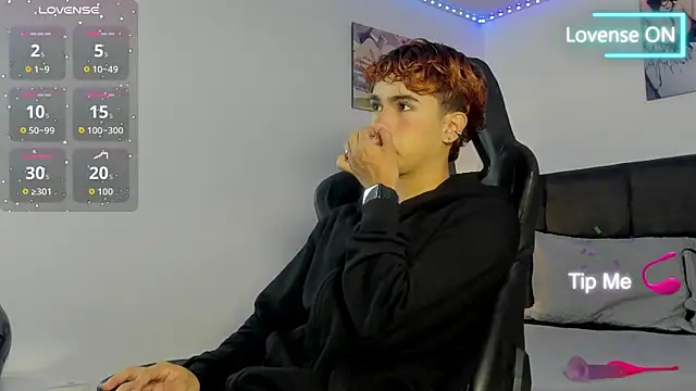 Aiiden 15 online show from 09/22/25, 12:07