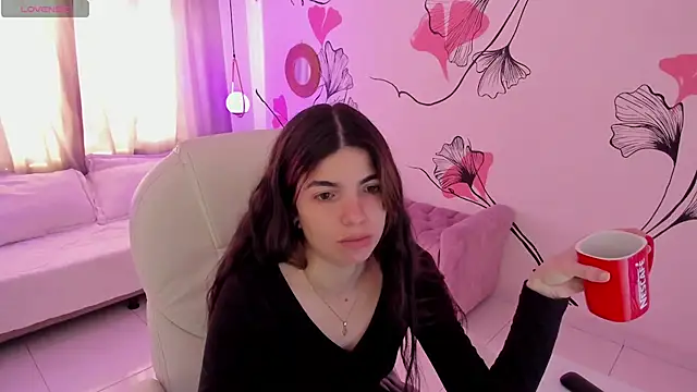 Isabela Fiorelli online show from 04/11/26, 01:15