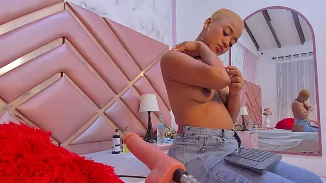 AgathaBladee online show from 11/16/25, 01:55