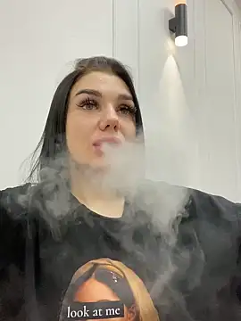 MaeveMoon online show from 11/22/25, 05:56