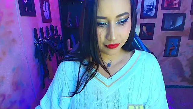 Snapshot of cherryy_bombshelll chatting on 10/03/25, 04:26 cherryy bombshelll online show from 10/03/25, 04:26