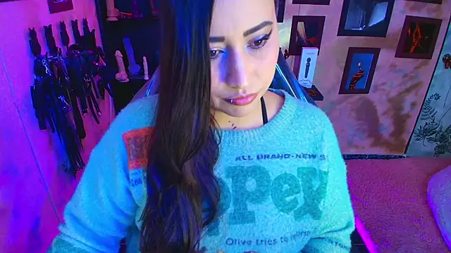 Snapshot of cherryy_bombshelll chatting on 01/09/26, 05:04 cherryy bombshelll online show from 01/09/26, 05:04