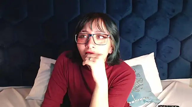 Snapshot of DarkMysterysF chatting on 03/15/25, 07:05 DarkMysterysF online show from 03/15/25, 07:05