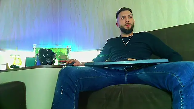 Snapshot of JamieNoxus chatting on 03/07/25, 11:27 JamieNoxus online show from 03/07/25, 11:27