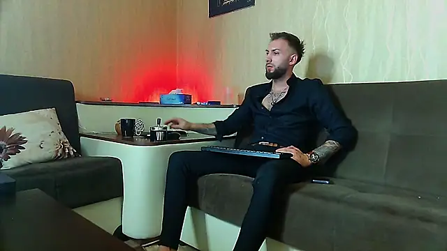 Snapshot of JamieNoxus chatting on 03/14/25, 11:32 JamieNoxus online show from 03/14/25, 11:32