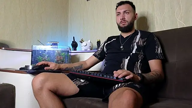 Snapshot of JamieNoxus chatting on 09/22/25, 06:48 JamieNoxus online show from 09/22/25, 06:48