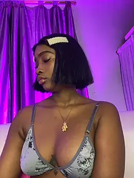 Snapshot of blackgril12 chatting on 02/21/25, 02:17 blackgril12 online show from 02/21/25, 02:17