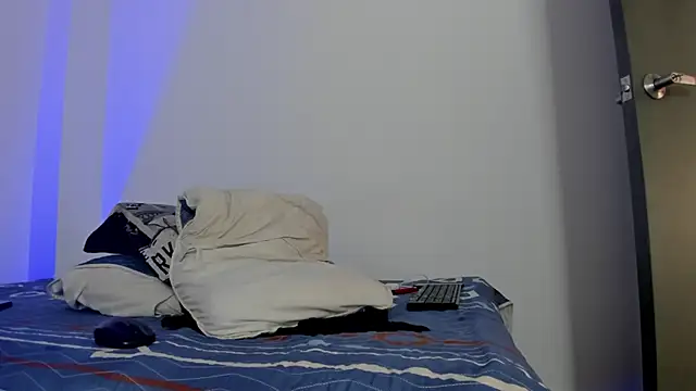 hugosan12 online show from 12/04/25, 03:10