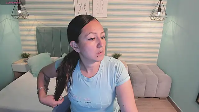 abby apple online show from 03/17/25, 01:50