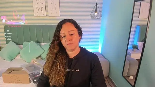 abby apple online show from 11/13/25, 12:48