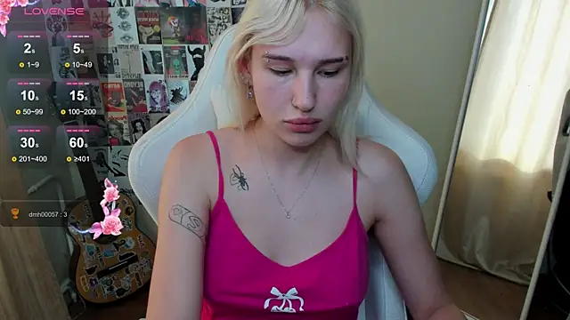 EvelinaLuu online show from 06/14/26, 01:25