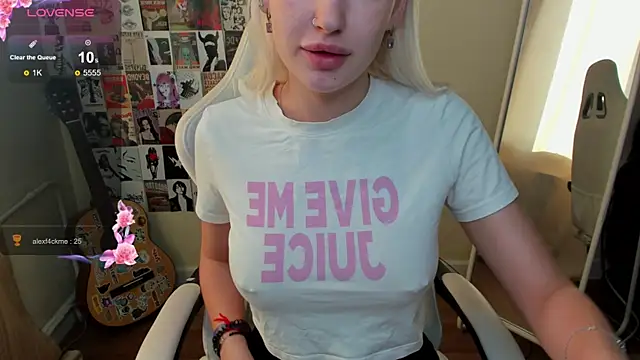 EvelinaLuu online show from 06/23/26, 01:03
