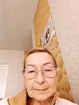 SophiaSky6037 online show from 02/17/25, 01:10