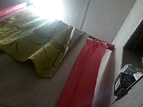 Snapshot of kimbadazz chatting on 02/19/25, 04:55 kimbadazz online show from 02/19/25, 04:55