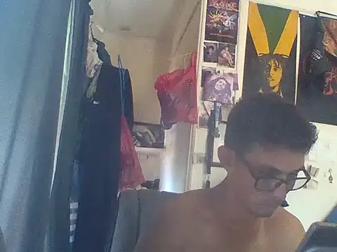 Snapshot of Invisibledickman chatting on 02/11/26, 10:42 Invisibledickman online show from 02/11/26, 10:42