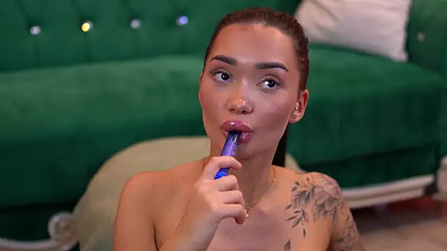 SashaFerrera online show from 03/07/25, 01:09