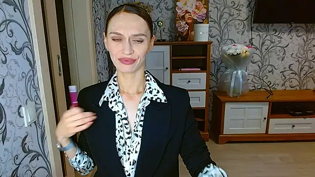 Lady Sunshine  online show from 10/06/25, 05:38