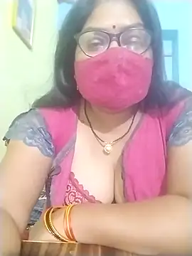 Snapshot of fuunalka chatting on 10/28/25, 04:05 fuunalka online show from 10/28/25, 04:05