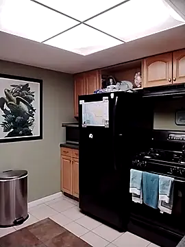 Snapshot of Skippydippy99 chatting on 12/15/25, 07:23 Skippydippy99 online show from 12/15/25, 07:23