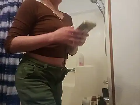 ShysluutGia online show from 02/13/25, 03:39