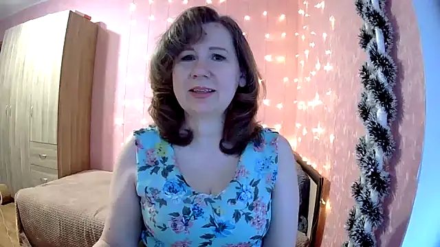 Snapshot of Starsan chatting on 01/08/26, 06:59 Starsan online show from 01/08/26, 06:59