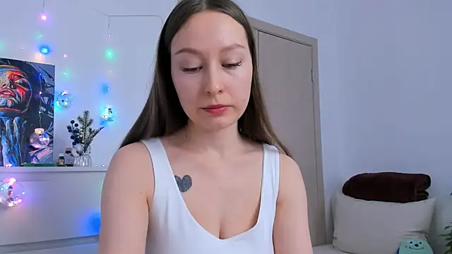 Snapshot of marilinaal chatting on 12/16/25, 07:13 marilinaal online show from 12/16/25, 07:13