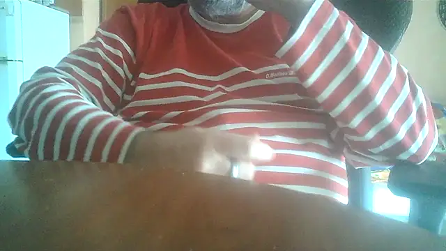 Snapshot of lanata chatting on 10/31/25, 08:26 lanata online show from 10/31/25, 08:26