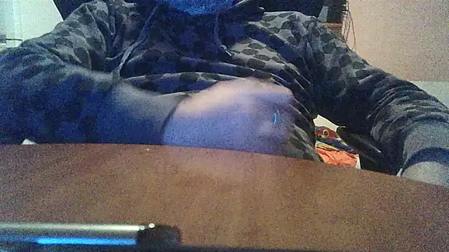 Snapshot of lanata chatting on 03/24/26, 01:43 lanata online show from 03/24/26, 01:43