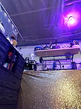 Snapshot of BBWMistressEmily chatting on 02/27/25, 06:53 BBWMistressEmily online show from 02/27/25, 06:53