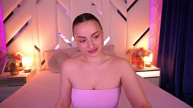 LindsieGreyy online show from 04/06/26, 06:36