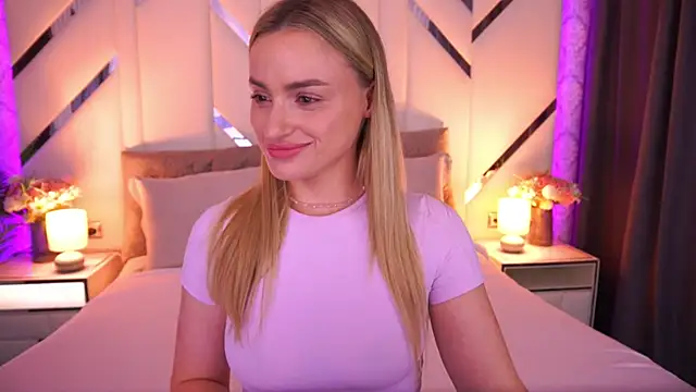 LindsieGreyy online show from 06/21/26, 12:19