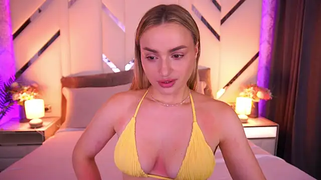 LindsieGreyy online show from 06/26/26, 12:53